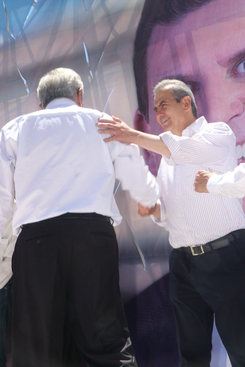 MiguelChicoOfl's tweet photo. Presente en el gran mitín de " juntos haremos historia " encabezado por @lopezobrador_  
en  #Irapuat🍓 #MiTierraQuerida https://t.co/c8698tcNgz