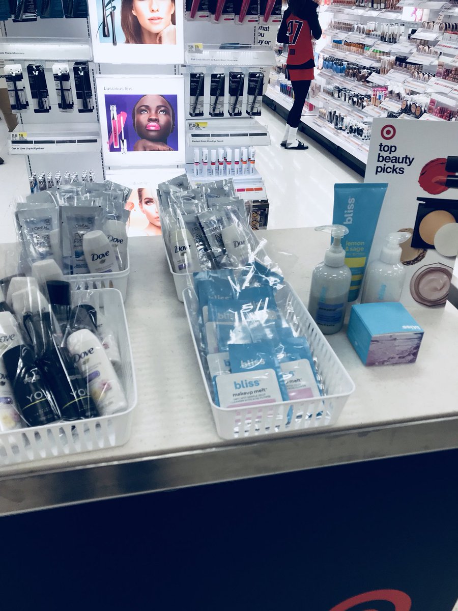 TKARD's tweet photo. My fierce sample table I set up here at #T1265 ! Ready for the guests to learn about our amazing beauty products! #alwayskillinit https://t.co/Xe6Aac0AGH