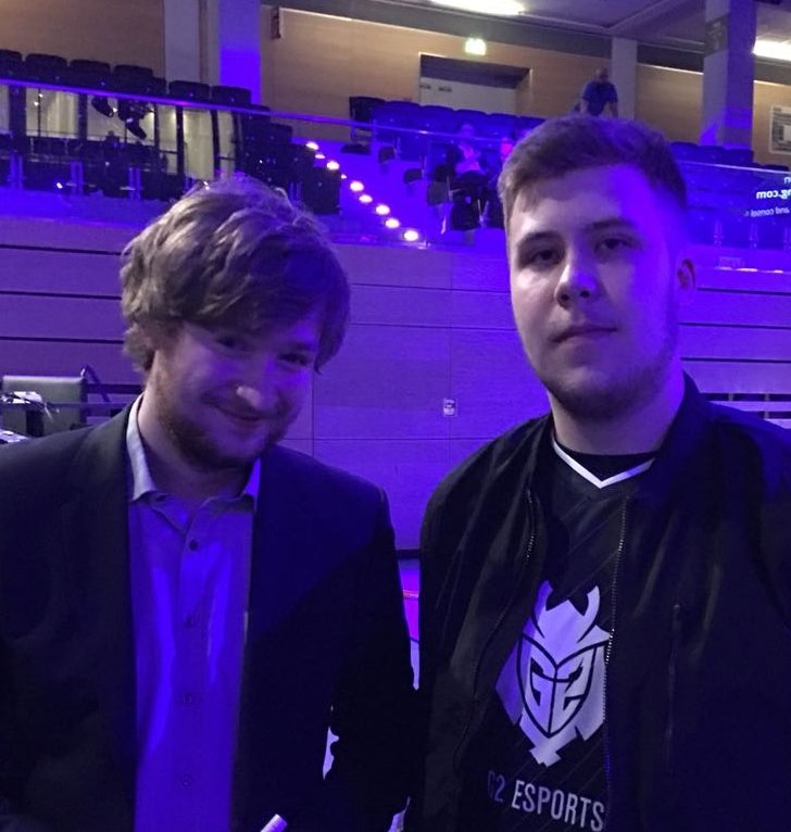 Just_Gerrit's tweet photo. Toller Cast danke für das Bild @maximmarkow und @LPGjustJohnny 🖒 https://t.co/vlA8K8kTyX