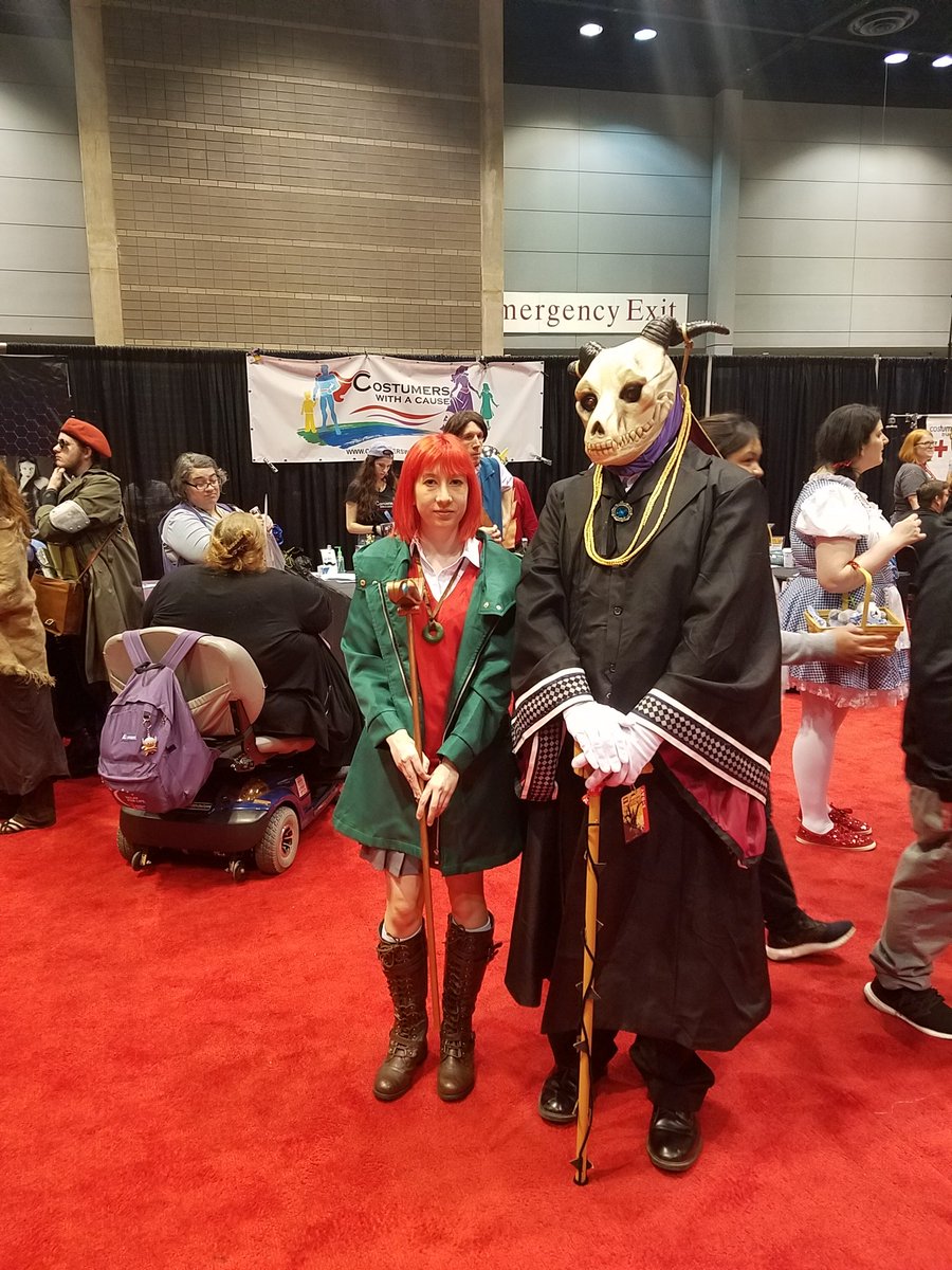 AlexanderVActor's tweet photo. Good day happening here at #C2E2 #cosplay #ancientmagusbride https://t.co/kLqaI4fU9d