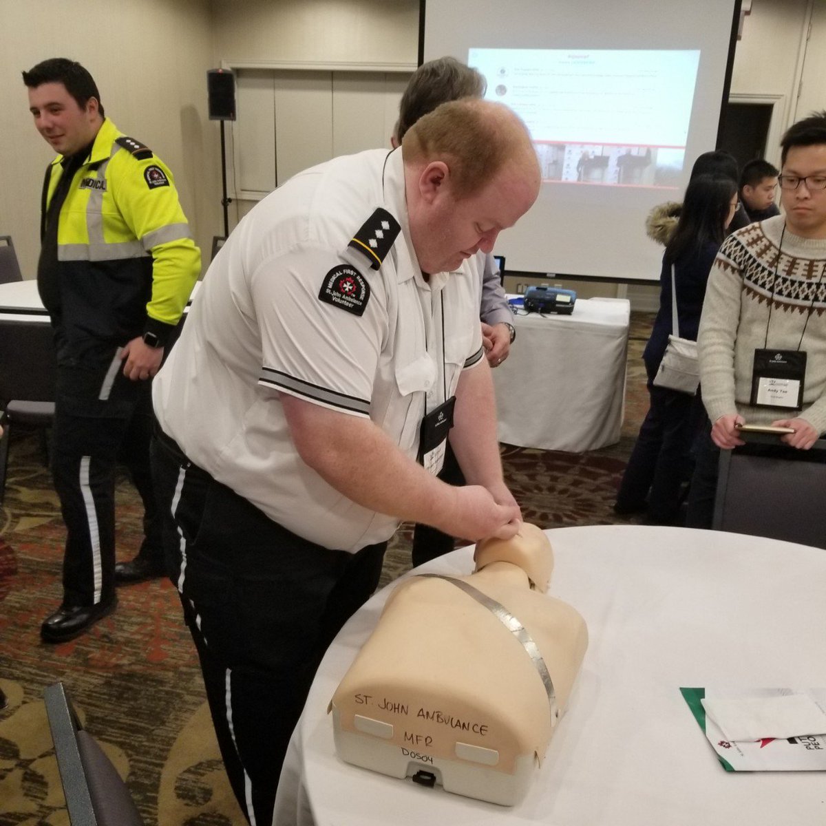 SJABurlMFR's tweet photo. Hands on #naloxone training @SJAOntConf should be good to go shortly #sjapopf #training https://t.co/VjTZS0wPS7