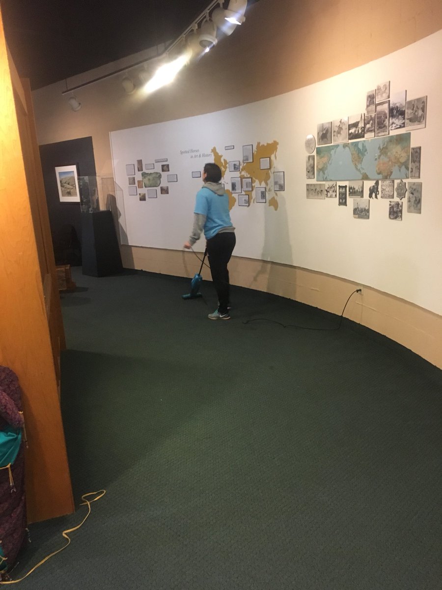 VandalsWBB's tweet image. Helping out at the Appaloosa Museum today! #dayofservice #learningandserving #communityoutreach