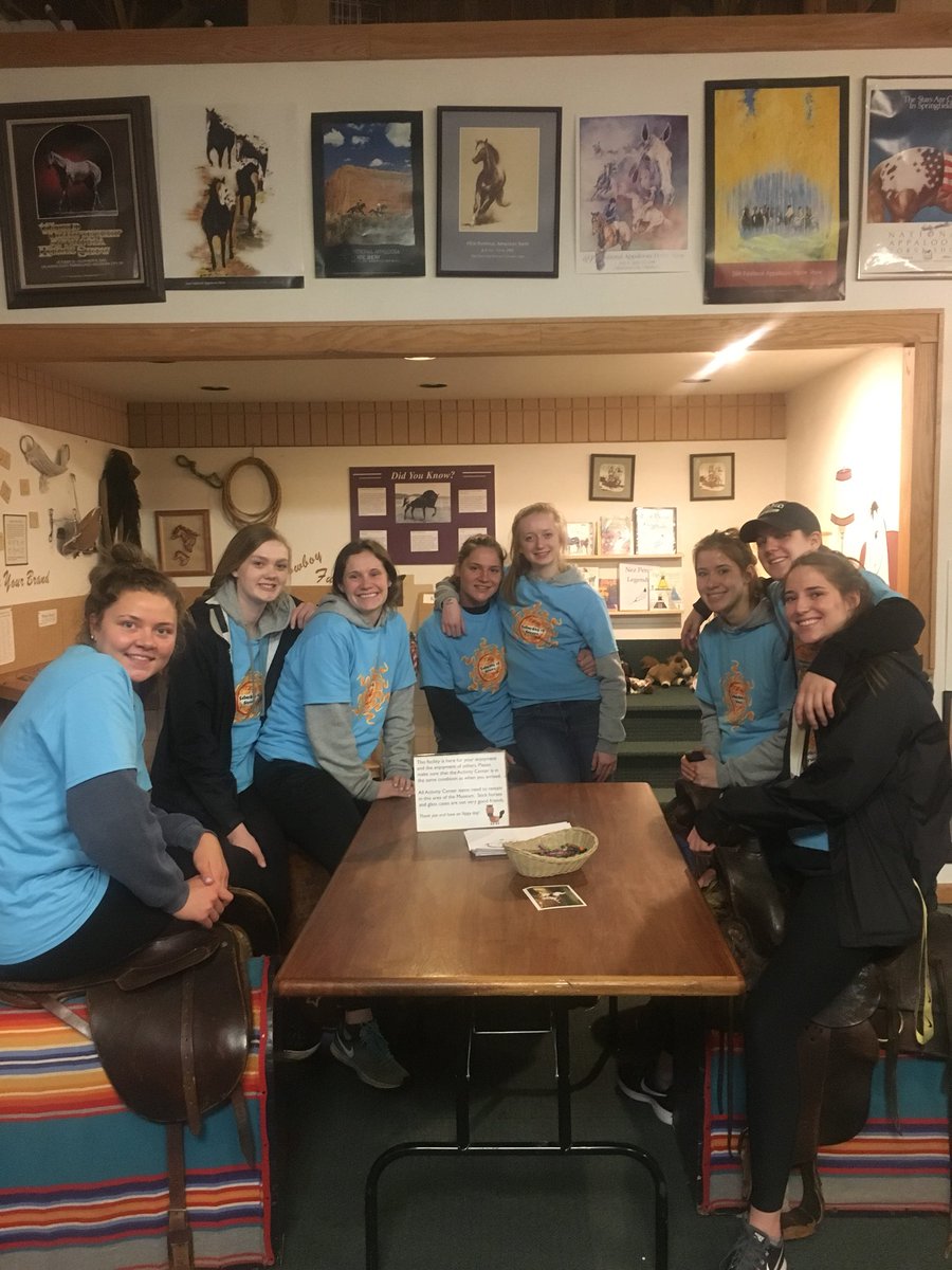 VandalsWBB's tweet image. Helping out at the Appaloosa Museum today! #dayofservice #learningandserving #communityoutreach