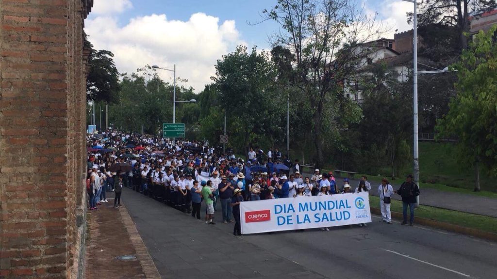 GabiBritoA's tweet photo. Un pueblo unido busca crear una Cuenca Saludable 🍉🍌🥦🍠
Gracias a todas las instituciones que se han sumado a esta causa para certificarse como empresa saludable.  @CoralHipermerca 
#SembrandoFuturo https://t.co/giIf4CevcF