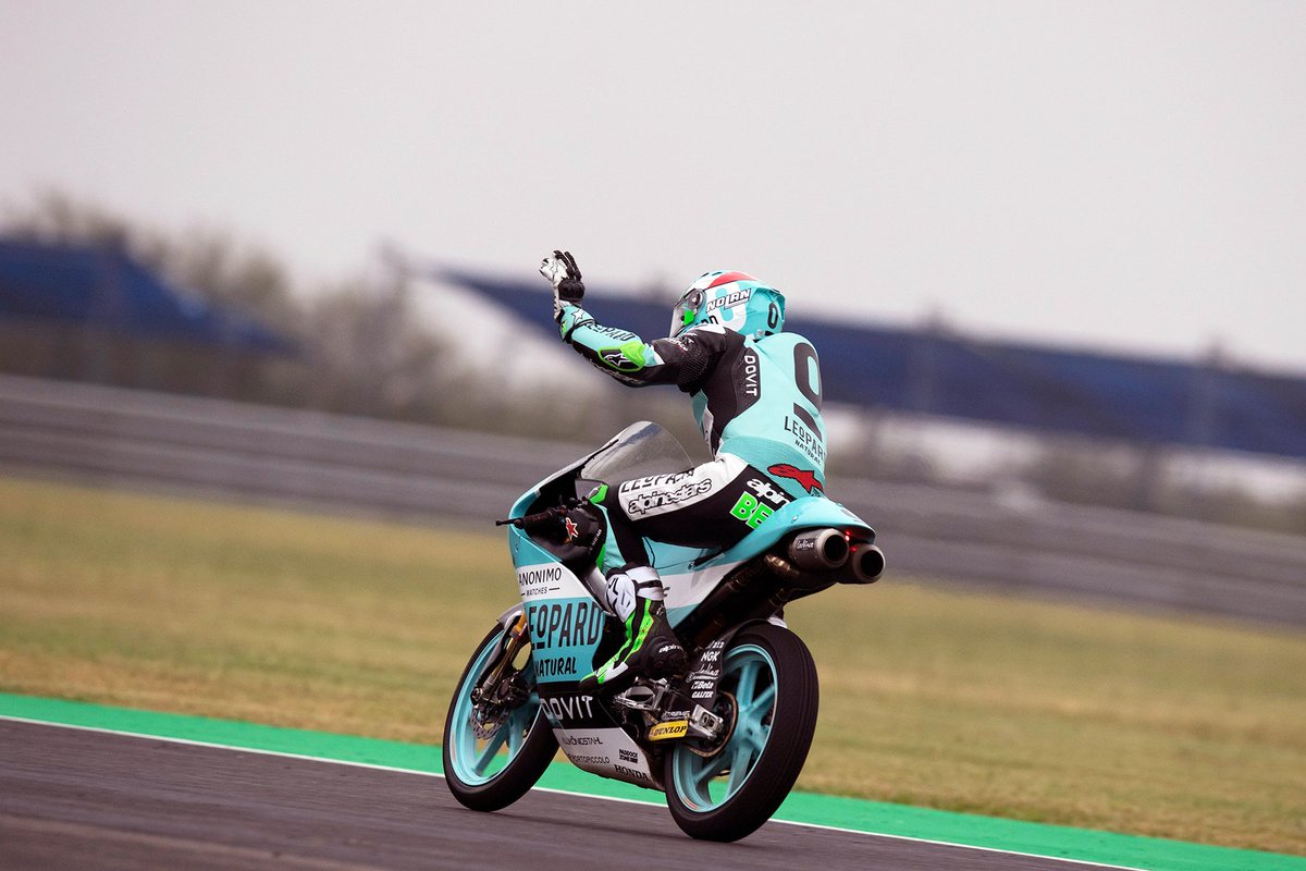 Bestia23's tweet photo. #ArgentinaGP Qualifiche: P 5️⃣ 🇦🇷
🎙 "A inizio turno siamo partiti con le slick; purtroppo, quando rientravo per cambiare le gomme, ha ricominciato a piovere e non ho potuto migliorare il tempo". 👽
#NolanGroup #Alpinestars #DIDdesign #GarbelottoPavimentiLegno @Leopard_Moto https://t.co/bQ1YjmTtBb