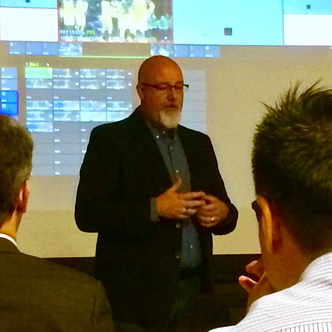 VariantSystems's tweet photo. Olaf Bahr giving a LIVE demo and sales topics to focus on. https://t.co/dtT637KJFU
