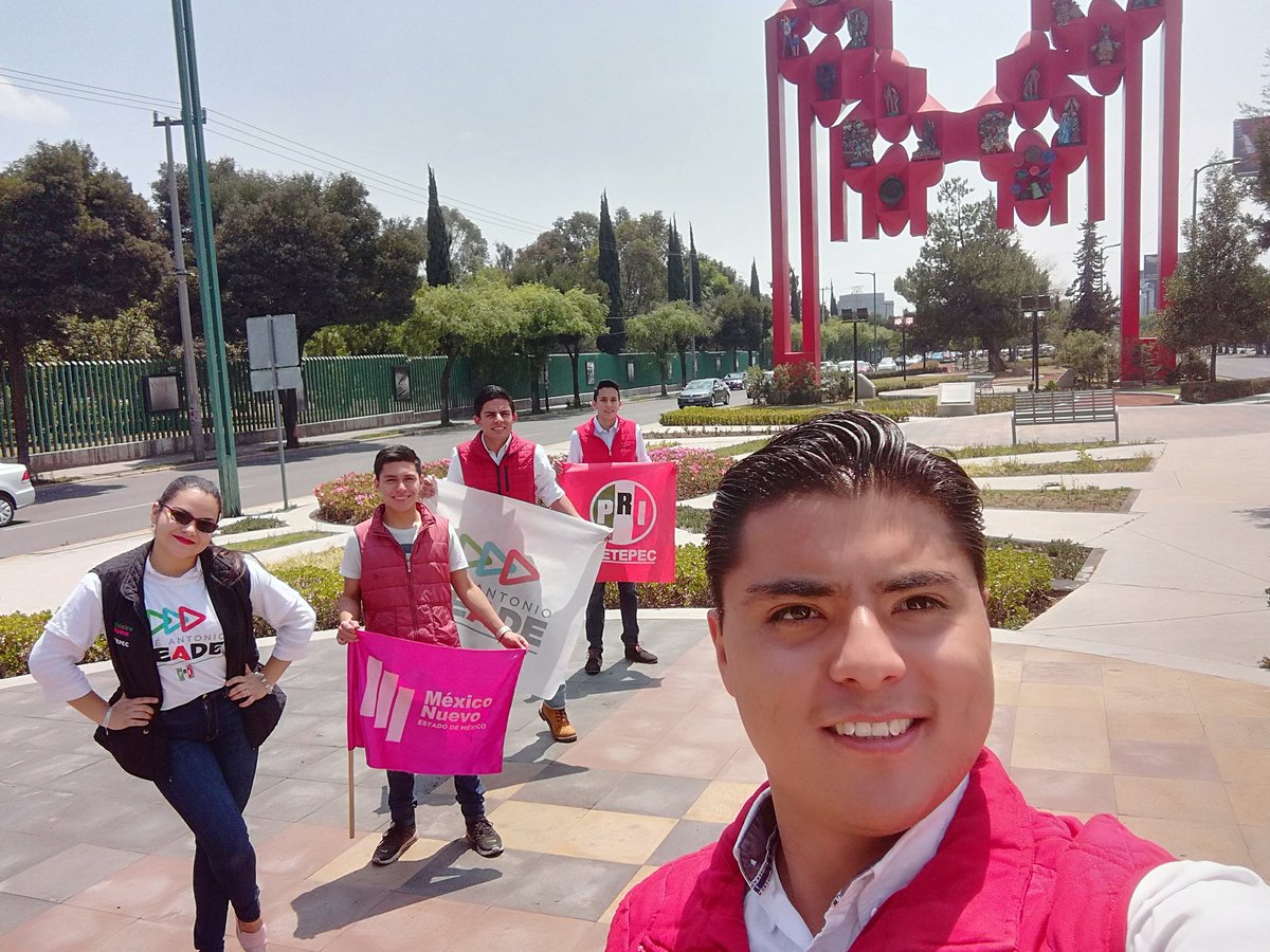 MNenMetepec's tweet photo. En #Metepec trabajamos con #MNPasiónYTalento y nuestro compromiso es con los jóvenes.
_________________
#MNenMetepec https://t.co/JPoyFHCd8b