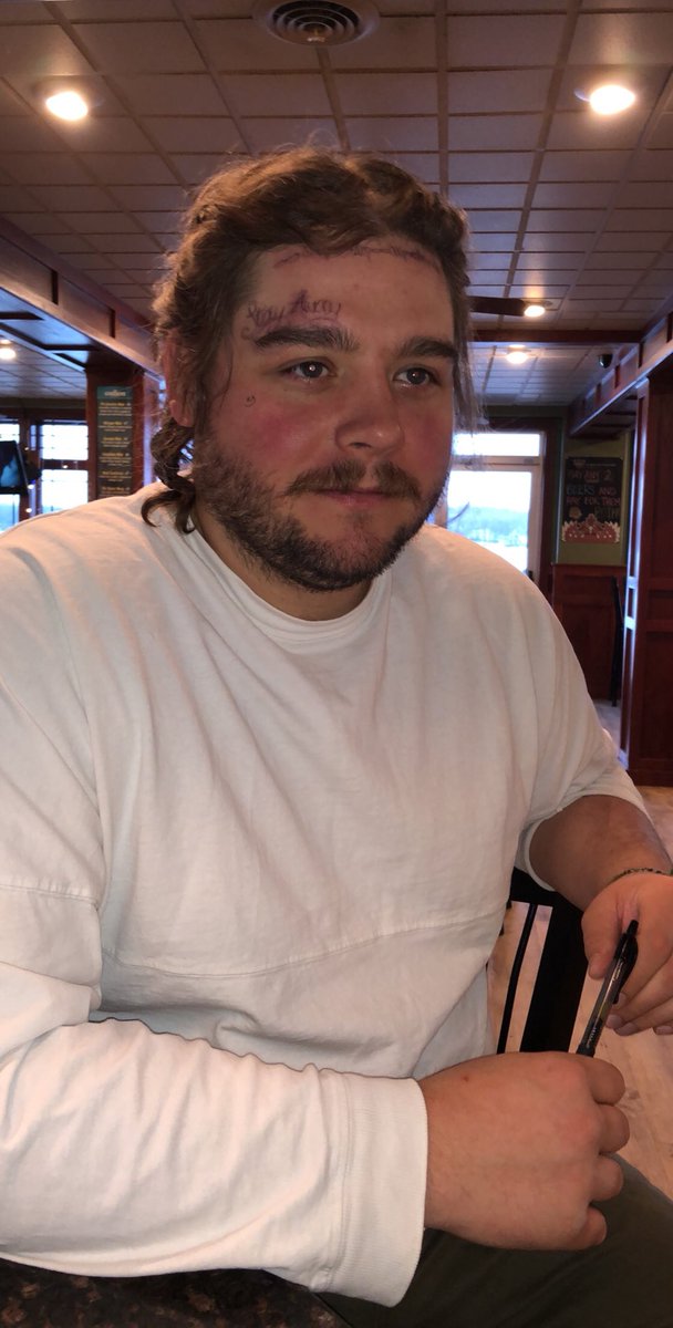 glenncothren21's tweet photo. Hey @PostMalone I was thinking since people think we look alike you would come have some beer bongs in Boji with me https://t.co/OUGXq8omvv