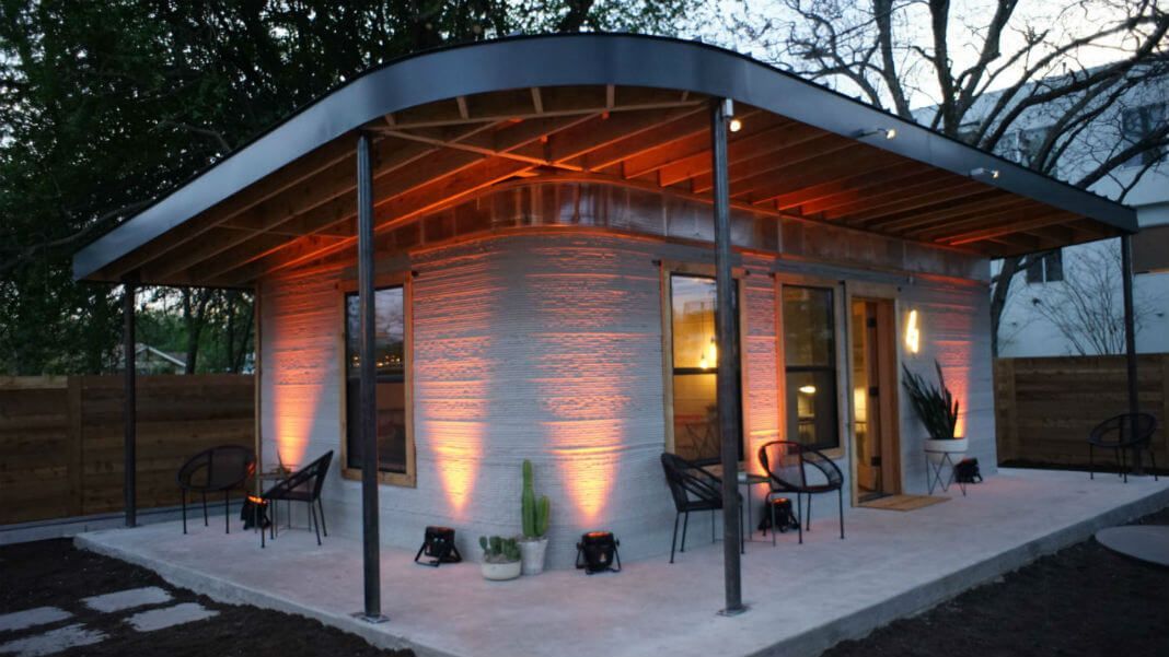 singularityhub's tweet photo. This 3D Printed House Goes Up in a Day for Under $10,000 https://t.co/XG8Ovm76Im https://t.co/rZjs8bvDKV