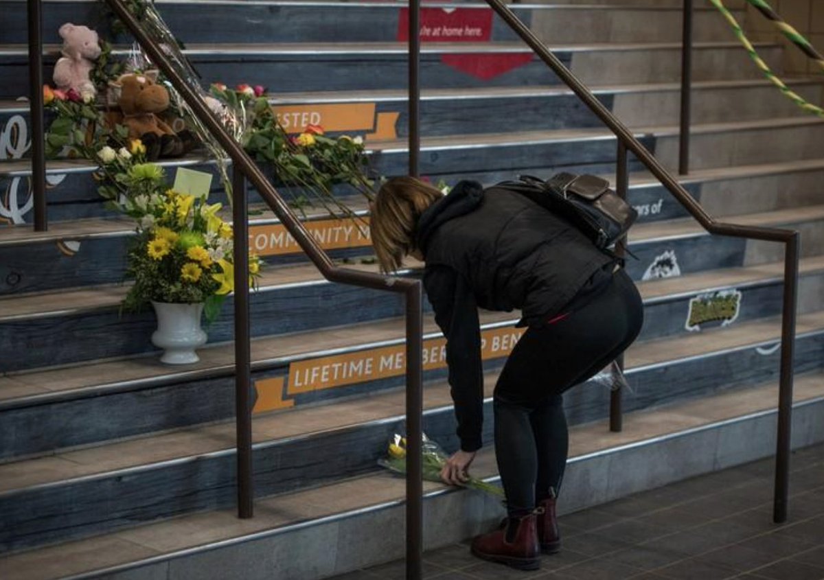 VozdeAmerica's tweet photo. 14 muertos tras accidente de bus en Canadá. Detalles aquí: https://t.co/d1C23WdbSe https://t.co/elN42GMdz1