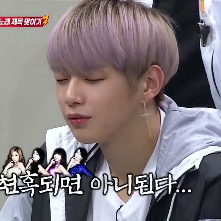 LOVABLENINIYA's tweet photo. @itgRblGMfLpDwLu @22222ju @jtbclove #강다니엘 #아는형님
미쳤다 강다니엘 오늘 왜케 설레😍
그냥 가만히 서있어도 설레고ㅋㅋㅋㅋㅋ
그냥 웃기만 해도 존멋ㅠㅠㅠㅠㅠㅠㅠ https://t.co/CBqESrQeTi