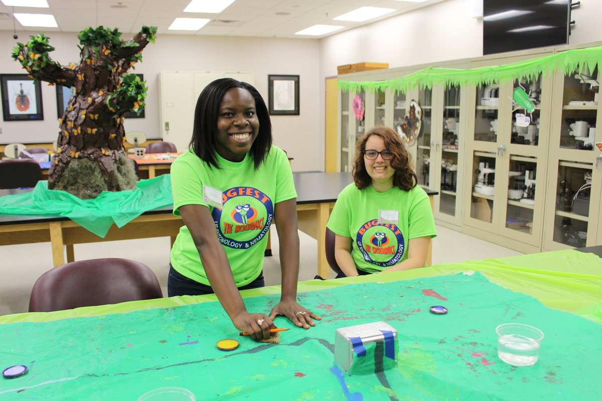 EntomologyClub's tweet photo. We're buggin' to meet you at BugFest today! #UFBugs #BugFest2018 #BugWeek https://t.co/oiELkMmGIW