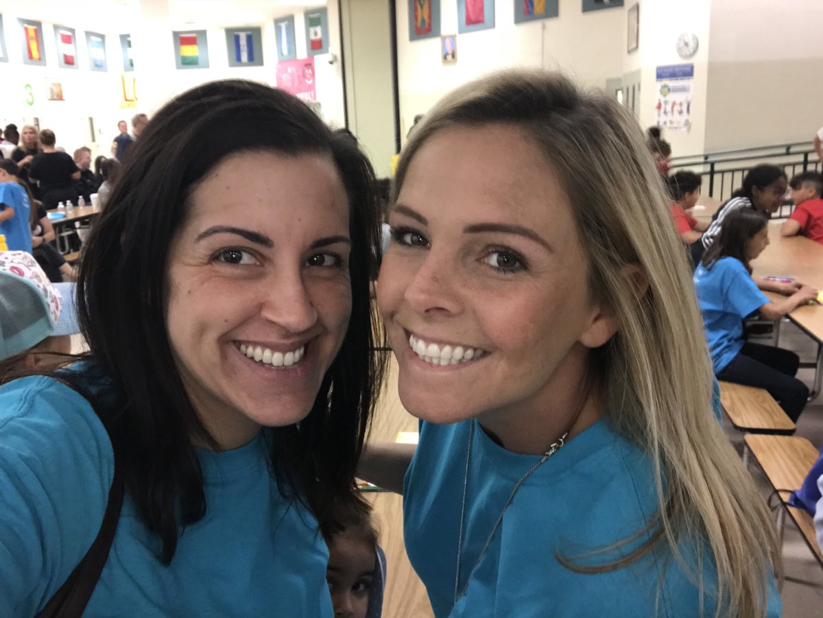MariMenendez_'s tweet photo. HPE Math Competition Team! #hpegoesallin1718 #bcctm @ESCadre9 @LoveLearnNGrow https://t.co/SB8uZivuUg