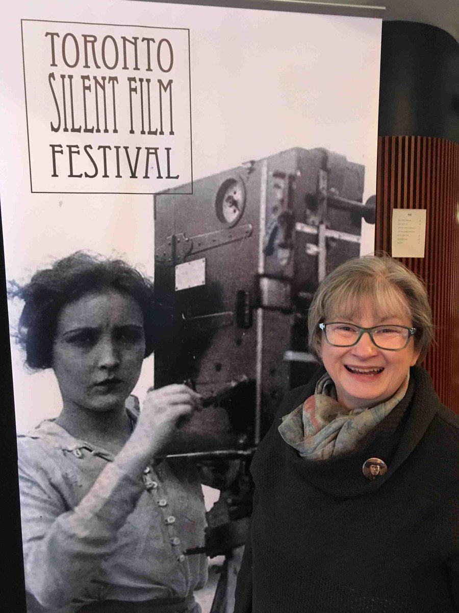 CaftanWoman's tweet photo. Can you see my lovely new William S. Hart button? The #TSFF2018 is a festival of many delights. https://t.co/0o7qip52WA