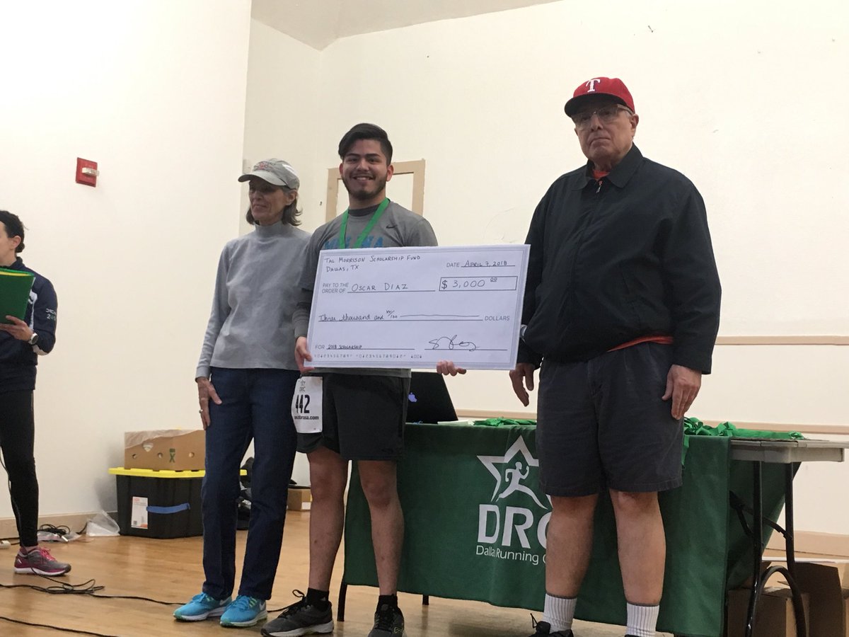 XCJagsMHS's tweet photo. Congratulations! 🎉 
Oscar Diaz, Class of 2018
Tal Morrison XC Scholarship
GO JAGUARS!! 
@MolinaAthletics @dallasathletics @Molina_Jags https://t.co/tajSkZjU00