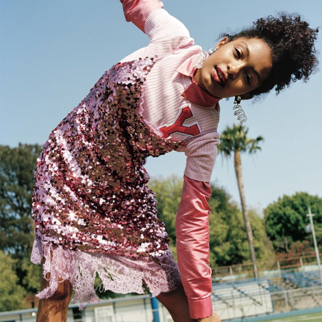 Everyone needs a sequin dress in their wardrobe. The awe-inspiring #YaraShahidi celebrates turning eighteen with #TeenVogue. 💕💖 📷 via #SeanThomas #MBFW