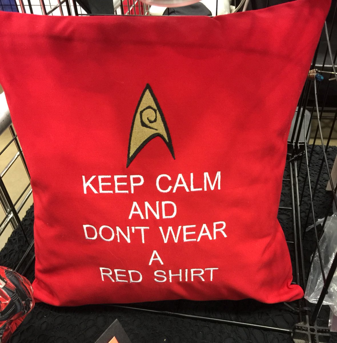 thetinydeadpool's tweet photo. Good advice 

#StarTrek #keepcalm #redshirt #FANEXPODallas2018 #FanExpoDallas #deadpool @FANEXPODallas https://t.co/1TObGAQbL8