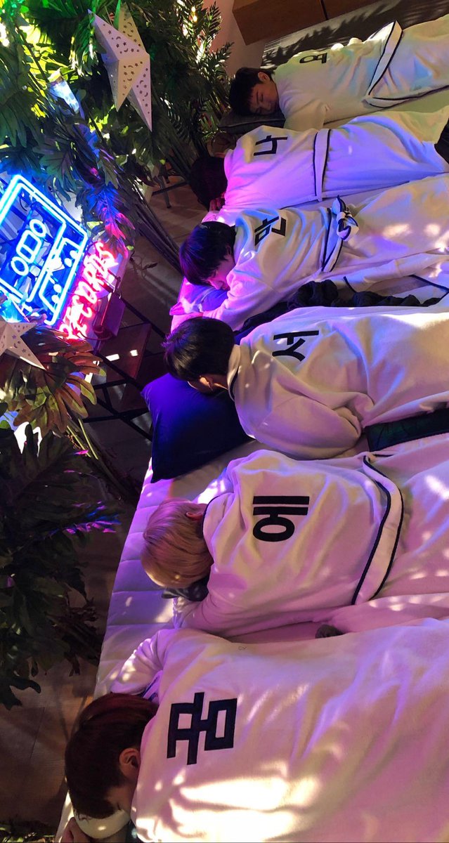 ohzaiii's tweet photo. Babies! My strength, my vitamins 😍😍😍💪🏻♥️♥️♥️♥️♥️♥️♥️ @GOT7Official #GOT7 #IGOT7Peru #IGOT7 #LOVE https://t.co/y3GqDO8g0l