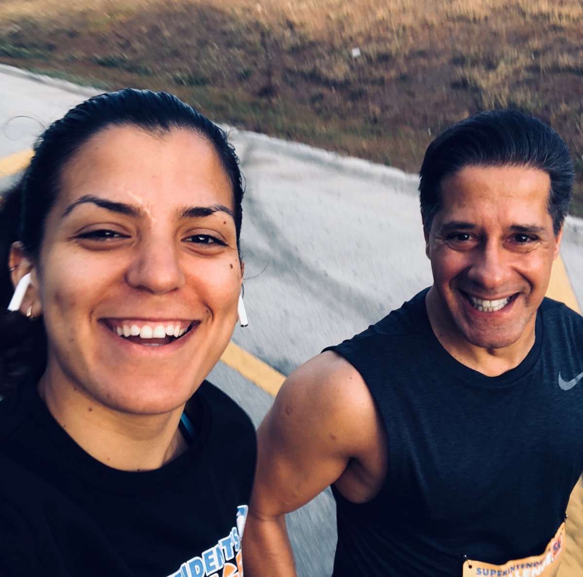 MASzeldaglazer's tweet photo. CONGRATULATIONS Mrs. Ellis for winning 1st place in your age group and TOP 10 overall at the @miamisup 5K!!! #MASisMORE #masvocal #ArtistsWhoRun #Sup5K https://t.co/DtCur26fkh