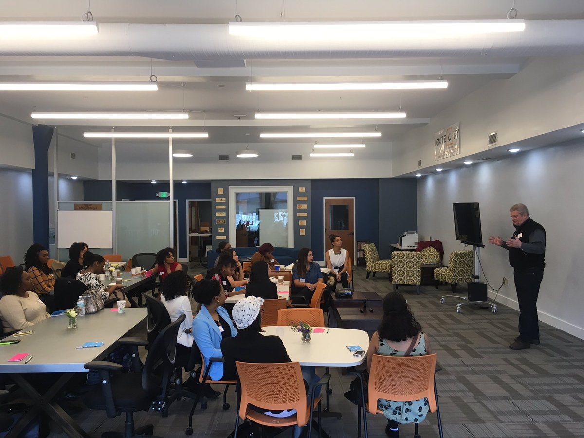 igniteuny's tweet image. IgniteU NY co-founder @Walsh_M giving a warm welcome to the #WOCWorkshop here in our space.