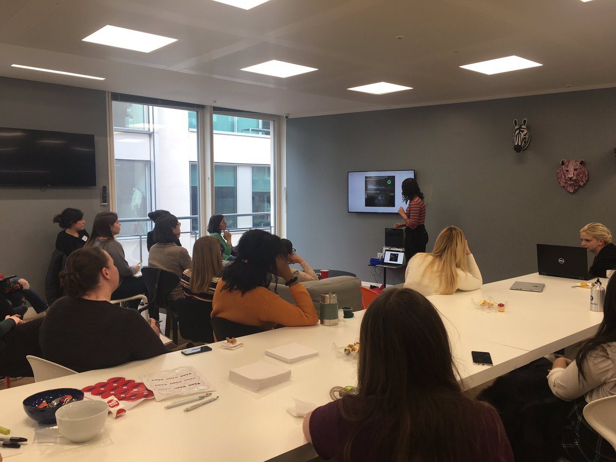 PaulienSmeele's tweet photo. Wrapping up today's Data Plus Women event with a showcase of the dashboards created 📈👩🏻‍💻#datapluswomen #BeaWomanInDataViz https://t.co/v8WqpMj5bn