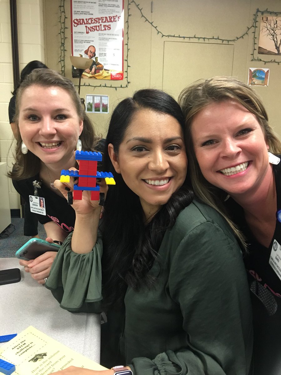 kerri_dale's tweet photo. Robot STEM challenge! @GonzalezKClass @LaTishaJB @CoachJenDen #cfisdecc https://t.co/wzsemywBHp