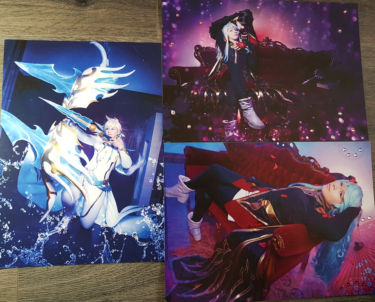 DemonicInnocenc's tweet photo. Wir haben wieder 6 neue #Prints für euch zusammen gestellt ☺ und 3 davon gibt es auch als "Swarovski Edition" 💎
📸: @Avarcair , @o0Yulice0o und @Solliefoto
#TalesofZestiria #Sorey #Mikleo #Cosplay #FotoCon2017 #Dedeco2018 https://t.co/HJhzW6Hk2C