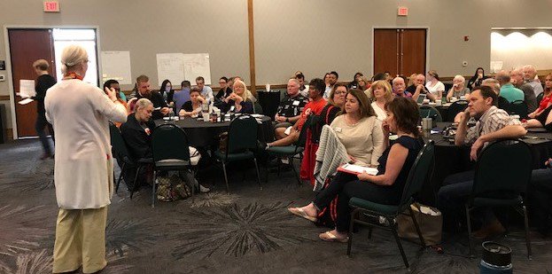 ReadySetSWaRM's tweet photo. Queen Bee Donna Wood leads a great discussion on effective ways to have difficult conversations to kick off day three of #ReadySetSWaRM2018 https://t.co/ohEAoU2tdK