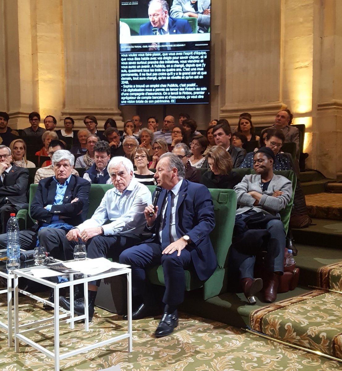 "Les start-ups bénéficient du support de grandes structures qui elles-mêmes empruntent certains fonctionnements de structures plus petites"  Charles Relecom, CEO <a href="/SwissLife_Fr/">Swiss Life France</a>  #RethinkLongevity #RencontresCapitales @LaFinBox