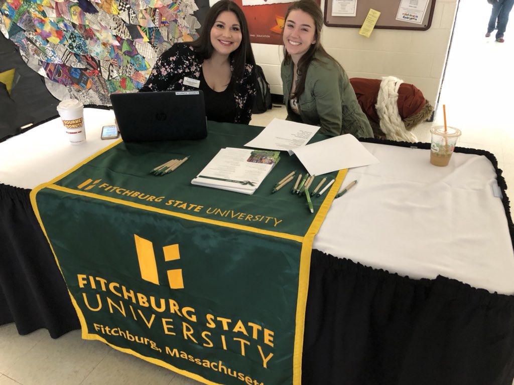 Fitchburg_State's tweet photo. Good crowds all across campus for #FutureFalconDay. Welcome to Fitchburg State, accepted students! https://t.co/aKHfFDJAFi