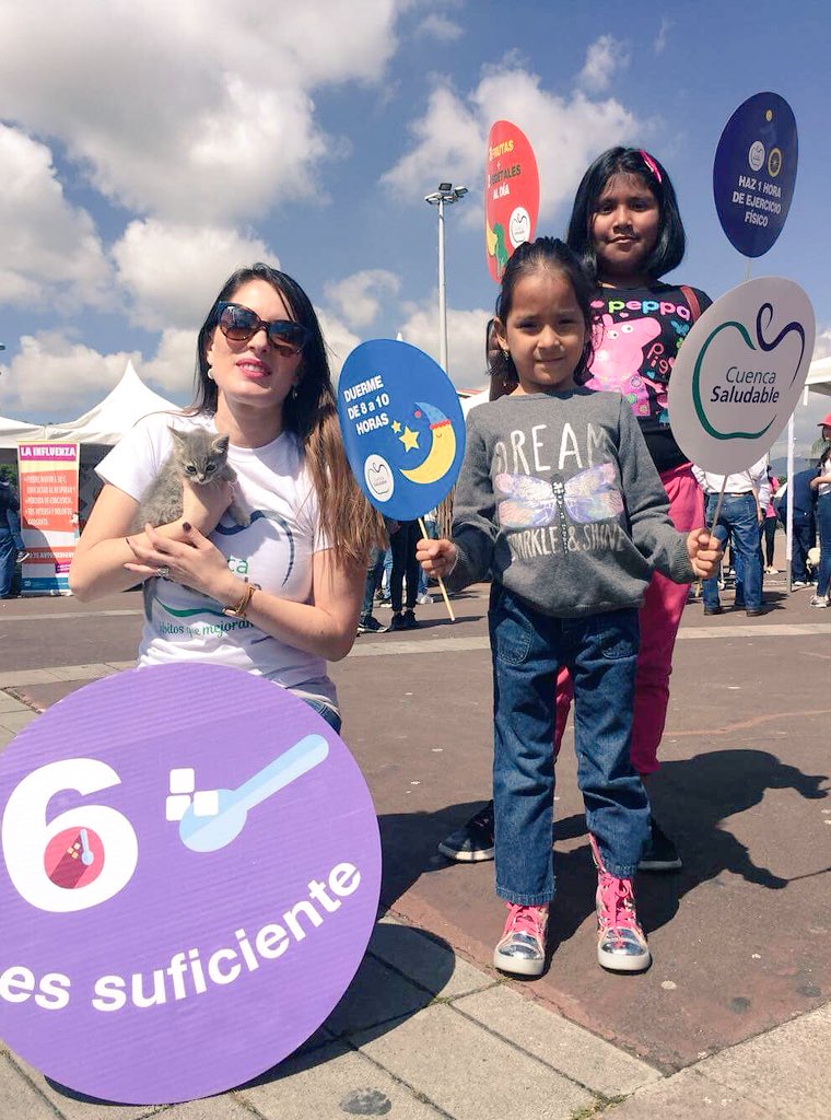 GabiBritoA's tweet photo. Llegamos al Parque de la Madre a la Feria Integral por el #DiaMundialDeLaSalud en #Cuenca. 

¡Ven y aprende todo sobre las atenciones a nuestro cuerpo que es el único hogar de nuestra mente, el único lugar que tenemos para vivir! 

#CuencaSaludable 
#SaludParaTodos https://t.co/GxfvBZrz7o