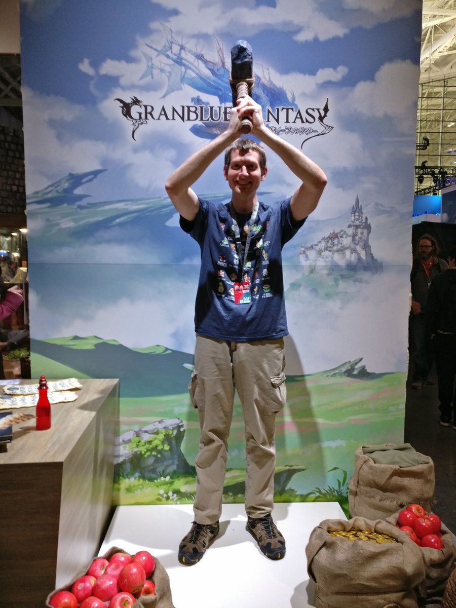 Orthocopter's tweet photo. #cygcosplay https://t.co/ZGTXhVAMaT