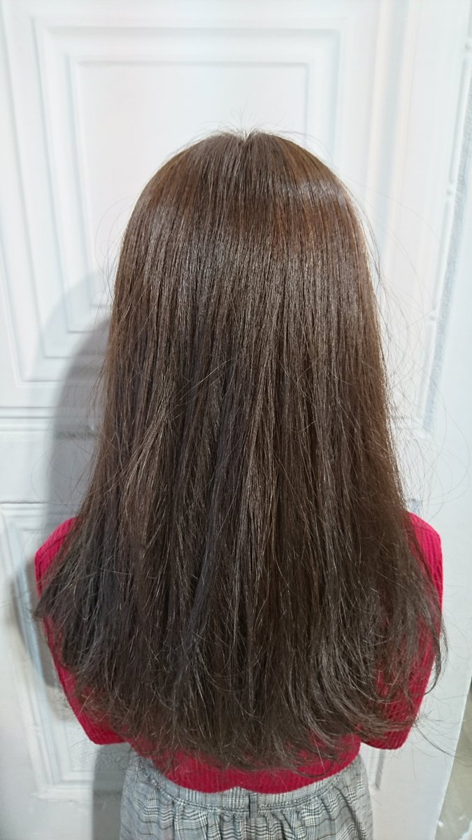 山下 響 ヤマキョウ 来週水曜日の夜8 30 ブローモデルしてくれる方 マジで募集してます 料金は掛かりません 長さは鎖骨下辺りの直毛で セミロング ロングの方対象です よろしくお願いします 銀座美容室 ブローモデル 直毛 セミロングヘア