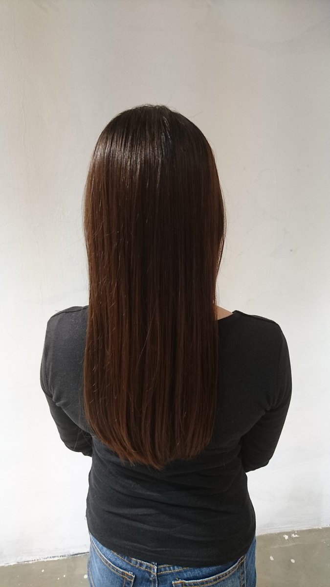 山下 響 ヤマキョウ 来週水曜日の夜8 30 ブローモデルしてくれる方 マジで募集してます 料金は掛かりません 長さは鎖骨下辺りの直毛で セミロング ロングの方対象です よろしくお願いします 銀座美容室 ブローモデル 直毛 セミロングヘア