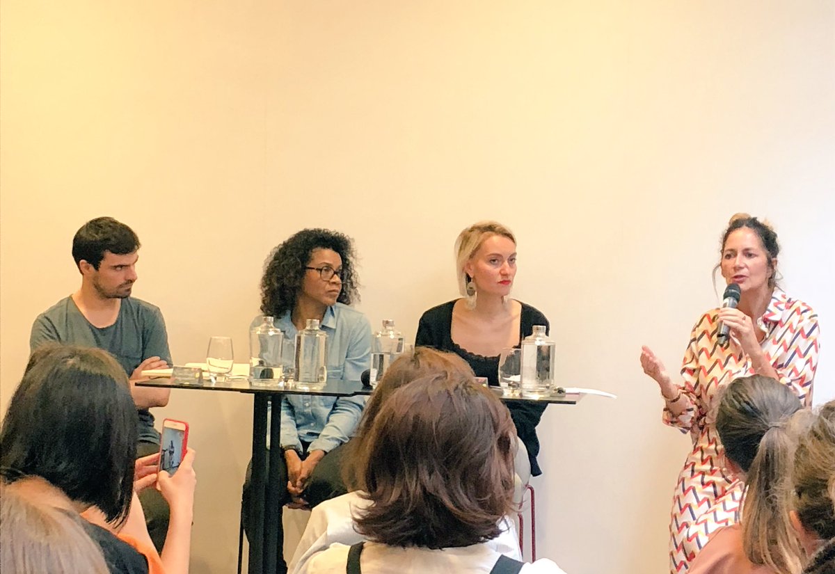 Cet après-midi : Masterclass sur la création de podcasts. Ça promet d’être hyper interessant 😍 <a href="/terrasshotel/">Terrass'' Hotel</a> <a href="/PipelettesP/">Pipelettes Provinc.</a> @MCCbox #masterclass #paris