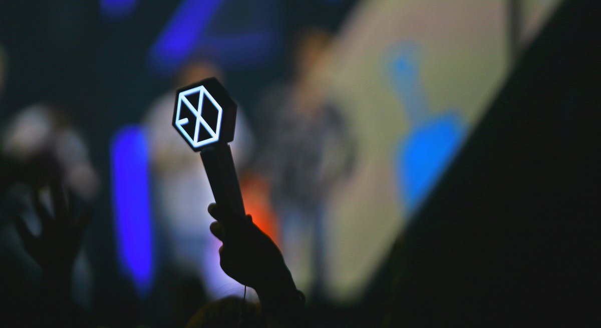 miinnnnn__'s tweet photo. #MTVBRKPOPEXO #PremiosMTVMiaw #6YearsWithEXO #EXO @weareoneEXO 
Thật hạnh phúc khi thanh xuân này có các anh. Hãy thật vui vẻ và hạnh phúc anh nhé! Mình sẽ mãi bên nhau. Yêu anh❤ https://t.co/VP4kAaFMBP