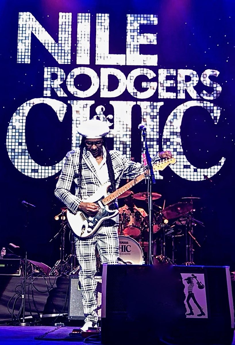 Let's get to @Coachella - @nilerodgers & @CHICorg 
#EverybodyDance #ImComingOut
#LetsDance #GoodtImes #WeAreFamily #Party!