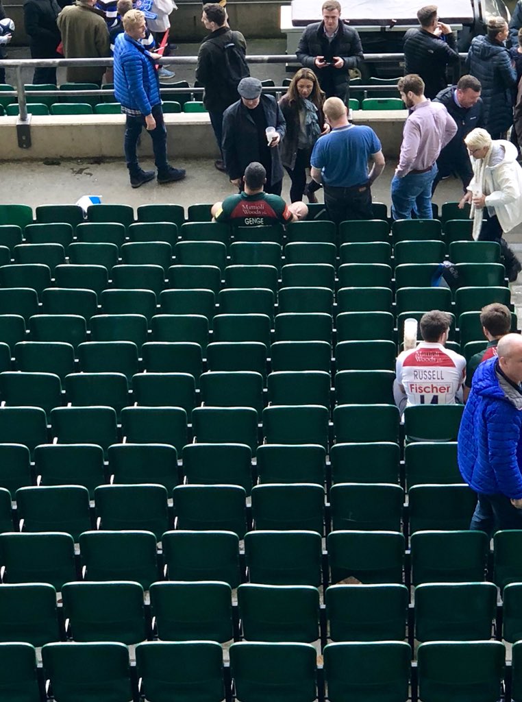 andNickMullins's tweet photo. Man in the crowd. Enjoying a well-earned breather #stonegenge https://t.co/8Z9NkjeXDS