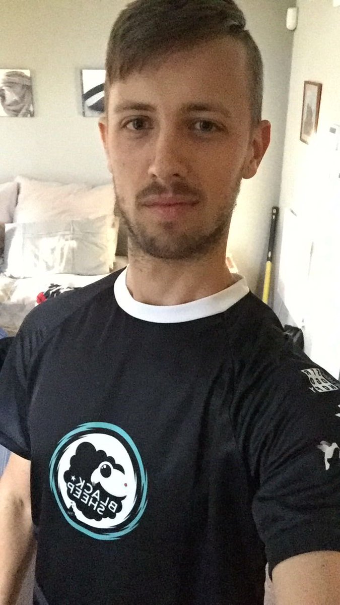 BlackSheepGG's tweet photo. #BlackSheepGG Some of our members enjoying their new shirts that arrived. https://t.co/iscoV8n8MB