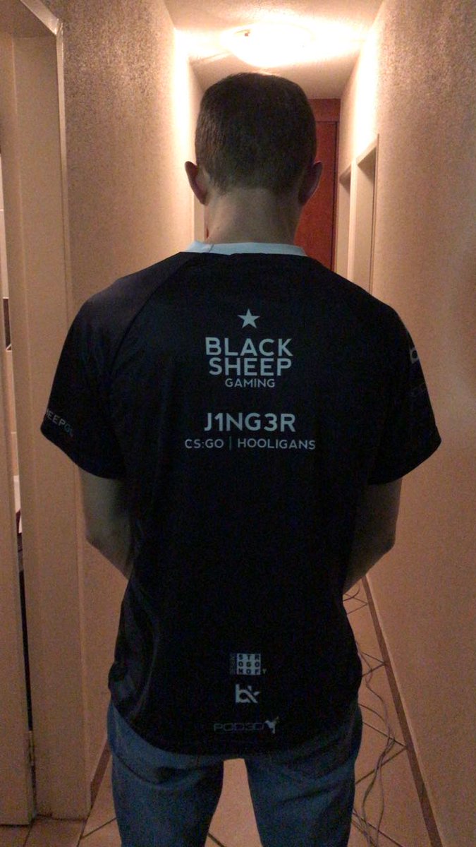 BlackSheepGG's tweet photo. #BlackSheepGG Some of our members enjoying their new shirts that arrived. https://t.co/PRJCW1KNBI