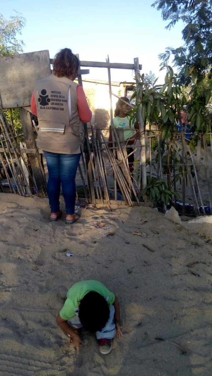 RobertoPantojaC's tweet photo. Llevamos nuestros servicios educativos a las colonias más alejadas en San José del Cabo. @ieeabcs. https://t.co/px30s5CwIj