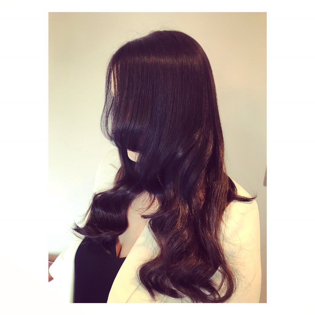 GlamCoutureExt's tweet image. 100g #beautyworks #microring #hairextensions 18” shade 1b and 2 / some 6 for highlights #cheshire #wilmslow glamcouturehairextensions.com