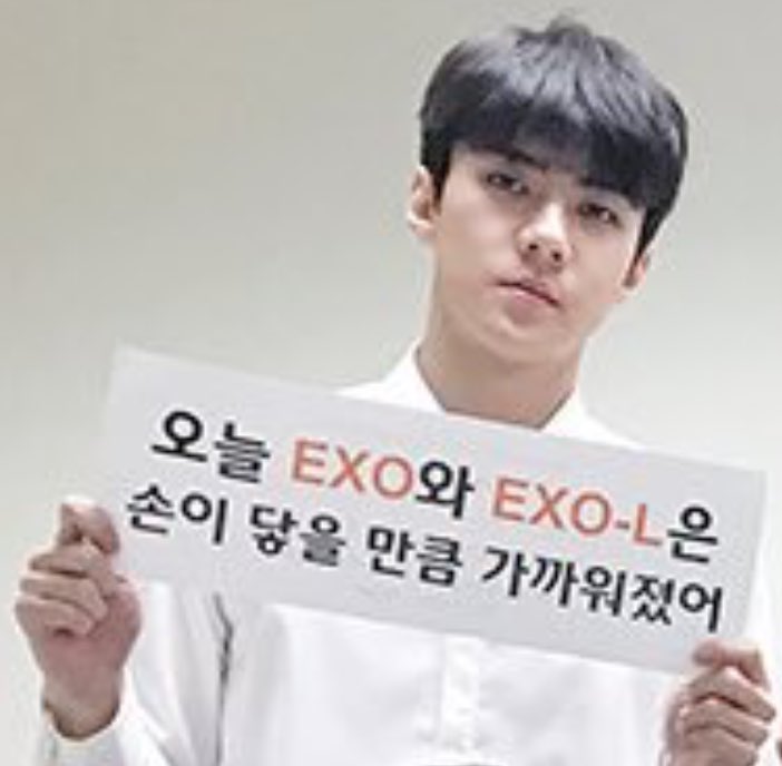 milkteus's tweet photo. sehun's message for exo's 6th anniversary:

"it's already the sixth anniversary.
i'm very happy. i'm very thankful.
in the future, i hope that the time we will spend together will be happier and fun.
always thankful (to) exo-l ❤️"

#6YearsWithEXO #6YearsWithEXO_L @weareoneEXO https://t.co/phvHkkGfRK