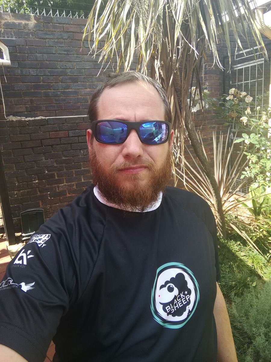 BlackSheepGG's tweet photo. #BlackSheepGG Some of our members enjoying their new shirts that arrived. https://t.co/79Fvt9c6Ir