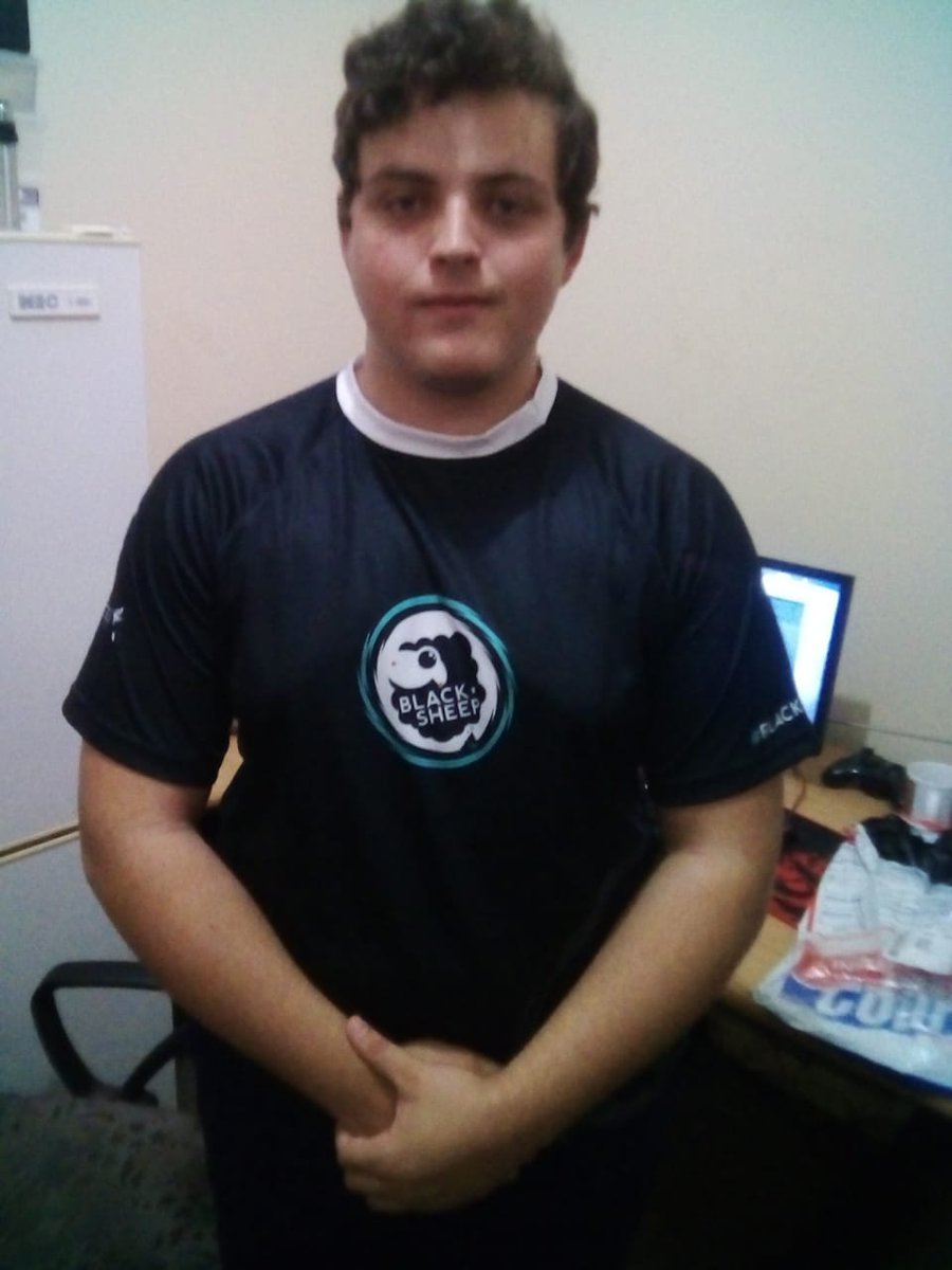 BlackSheepGG's tweet photo. #BlackSheepGG Some of our members enjoying their new shirts that arrived. https://t.co/79Fvt9c6Ir
