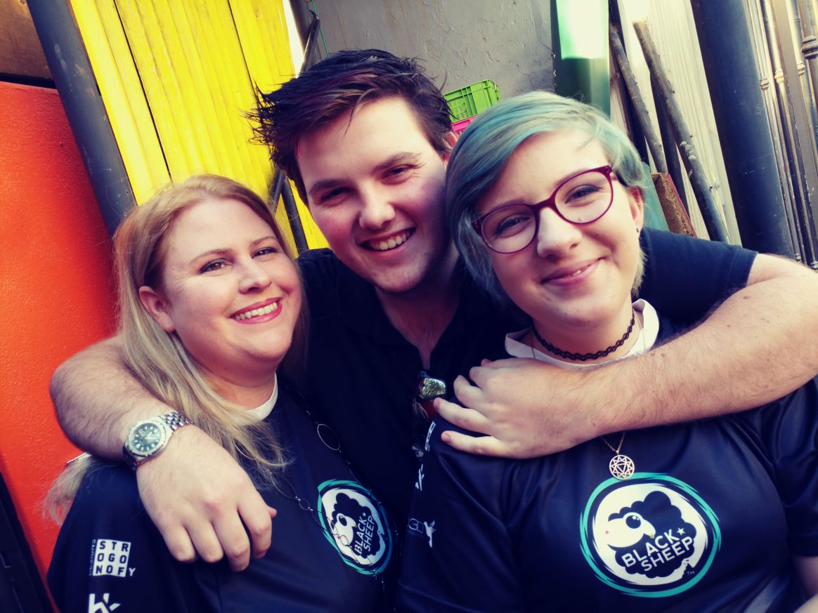 BlackSheepGG's tweet photo. #BlackSheepGG Some of our members enjoying their new shirts that arrived. https://t.co/79Fvt9c6Ir