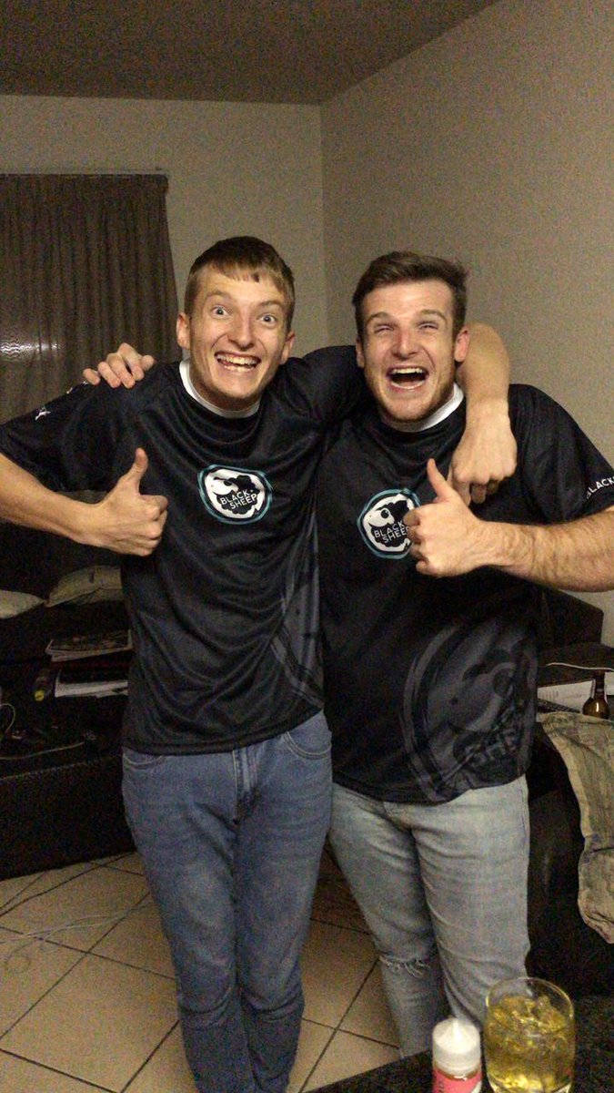 BlackSheepGG's tweet photo. #BlackSheepGG Some of our members enjoying their new shirts that arrived. https://t.co/79Fvt9c6Ir