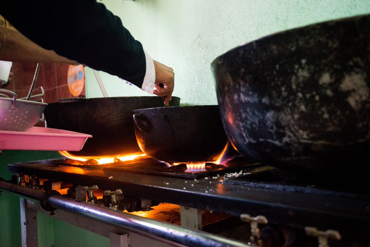 Wanderlust_Dogs's tweet photo. While working in the Volcan, Panama library we also got to eat some of the local food (which was absolutely amazing).  They even invited us into the kitchen and showed us how some things where made.  

#dametraveler 
#FemaleTravelBloggers
#girlaroundworld
#girlsborntotravel https://t.co/ecu6bgWOip