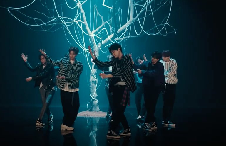 soompi's tweet photo. WATCH: #UNB Captivates With Gorgeous Debut Music Video For "Sense"
https://t.co/qOQ2wnaKKR https://t.co/oxXlOH0WIQ