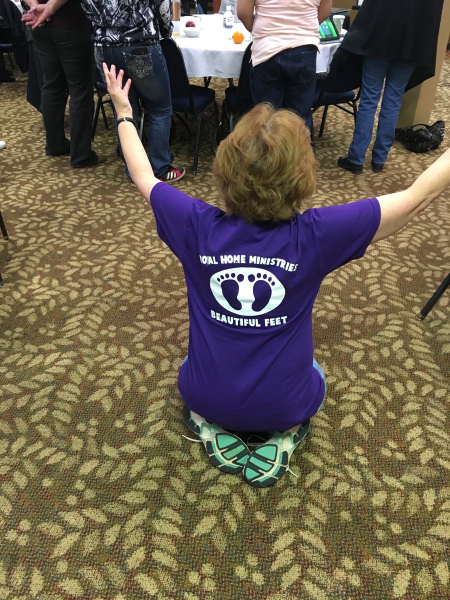 RoyalHomeMin's tweet photo. Morning worship in Colorado
WOW, this is how we praise #royalhomeministries #coloradoconference https://t.co/LccQpF1CQn